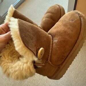 Uggs Toddler Size 9